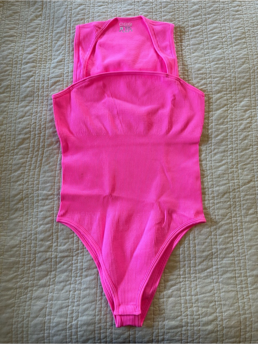 OQQ Hot Pink Ribbed Women’s bodysuit Large - Picture 2 of 3